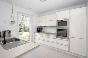 Maisonette-Wohnung mit ca. 321 m² Garten, Terrasse & Balkon in Hamburg-Schnelsen – Die vollständige Adresse der Immobilie erhältst du vom Anbieter., 22457 Schnelsen, Hamburg – Vorschaubild 6