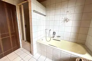 Freistehendes Einfamilienhaus mit traumhaftem Grundstück in guter Wohnlage von Grefrath-M – Viersen (Kreis) – Vorschaubild 14