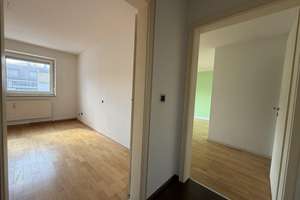 Bezugsfrei! Attraktive 3-Zimmer-Dachgeschosswohnung im Herzen von Dachau! – Brucker Str. 1, 85221 Dachau – Vorschaubild 9