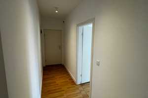 Kernsarnierte 2-Zimmer-Wohnung, teilmöbliert, gehobener Innenausstattung mit Balkon, EBK in Würzburg – Obere Johannitergasse 2, 97076 Würzburg – Vorschaubild 7