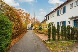 Charmantes Reihenhaus von 1954 mit Garten, Garage und moderner Dachsanierung auf Erbpachtgrundstück – Die vollständige Adresse der Immobilie erhältst du vom Anbieter., 23562 Sankt Jürgen, Lübeck – Vorschaubild 4