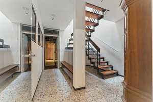 Atemberaubender Fernblick, beste Wohnlage:  Architektenvilla mit Einliegerwohnung im Bauhausstil – Bamberg – Vorschaubild 11