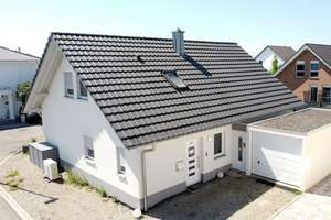 Elegantes Einfamilienhaus mit Pool in Schutterzell – Ihr Traumhaus wartet auf Sie! – Haydnstraße 7, 77743 Neuried – Vorschaubild 4