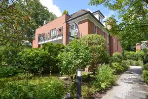 Property thumbnail 1