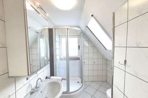 ++ MODERNISIERTES EINFAMILIENHAUS + DOPPELGARAGE + GARTEN IN RUHIGER LAGE!! ++ – Die vollständige Adresse der Immobilie erhältst du vom Anbieter., 52355 Derichsweiler, Düren – Vorschaubild 13