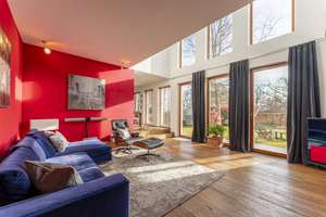 Traumhaftes modernes Anwesen mit schönem Garten vielen Highlights & tollem Weitblick