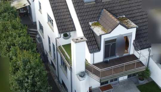 Bild von PROVISIONSFREI für Neukunden - Exklusive Doppelhaushälfte mit separatem Einliegerbereich