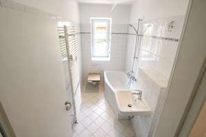 Lichtdurchflutete 3-Zimmer Wohnung in der Curiesiedlung mit Tiefgarage und Gartenblick – 39124 Neue Neustadt, Magdeburg – Vorschaubild 2