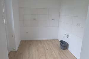 Erstbezug noch Sanierung 3-Zimmerwohnung in Düsseldorf-Garath – 40595 Garath, Düsseldorf – Vorschaubild 3