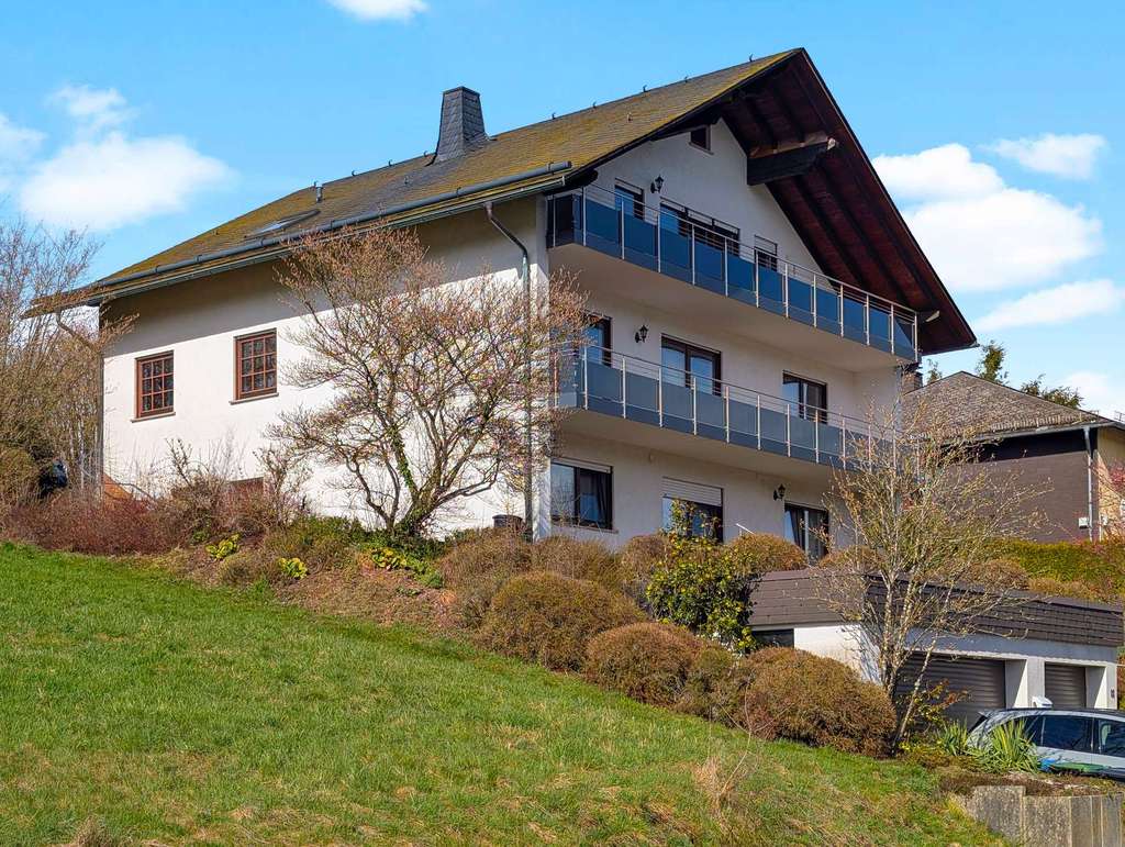 Immobilie in Breidenbach - Dein Eigenheim inkl. Mieteinnahmen - Bild 1