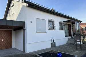 Einfamilienhaus mit Garage und Garten – Reutlingen (Kreis) – Vorschaubild 1