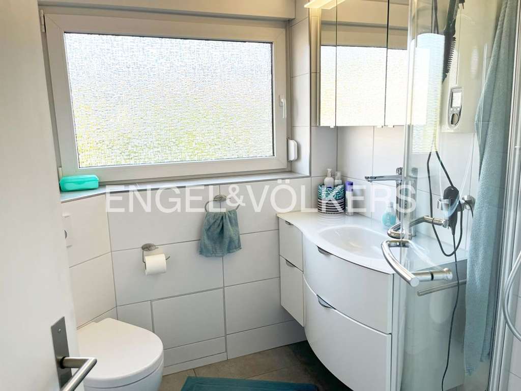 Immobilie in Kreuztal - Wohnhaus mit großem Grundstück - Bild 2