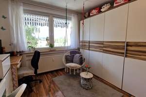 Einziehen und Wohlfühlen!
Umfassend modernisierte 3-Zimmerwohnung mit Balkon in Forst – Die vollständige Adresse der Immobilie erhältst du vom Anbieter., 52078 Forst, Aachen – Vorschaubild 10