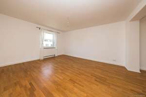 Großzügige 3-Zi-Altbauwhg mit Wohnküche, viel Licht & sonnigem Süd-Ost-/Westbalkon - ideal für WGs. – Die vollständige Adresse der Immobilie erhältst du vom Anbieter., 80993 Alt-Moosach, München – Vorschaubild 6