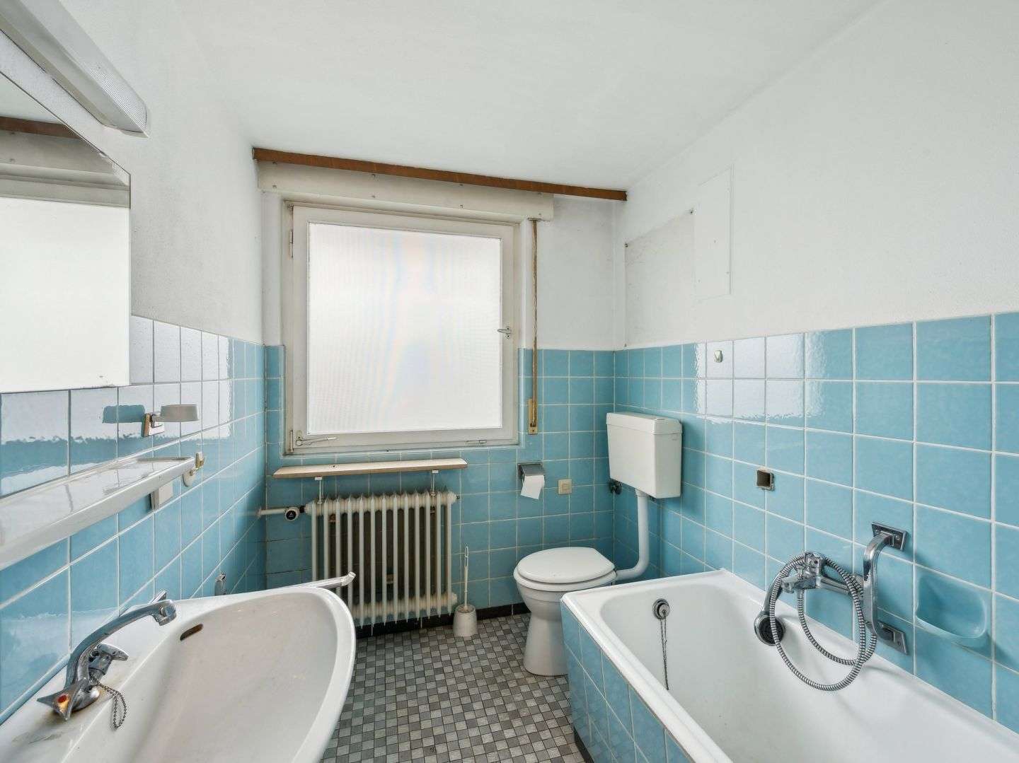 Immobilie in Gaggenau - Großzügiges Mehrgenerationenhaus mit Einliegerwohnung in hervorragender Lage von Gaggenau - Bild 7