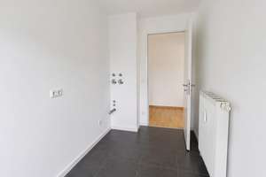 Ab 10.08.2026***Wohnen am Stadtrand von Leipzig***Frisch renovierte 2-Zimmer mit Balkon! – Walter-Markov-Ring 9, 4288 Holzhausen, Leipzig – Vorschaubild 4