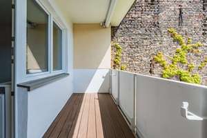 Sonnenbalkon trifft Kudamm-Blick - Hochwertig modernisierte 4 Zimmerwohnung ! – Sybelstraße 56, 10629 Charlottenburg, Berlin – Vorschaubild 5