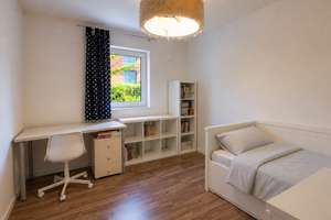 Drei Einheiten unter einem Dach: Modernes Familienhaus mit Garten in Augsburg-Hochzoll – Nebelhornstr. 58, 86163 Hochzoll-Süd, Augsburg – Vorschaubild 8
