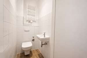 Modernisierte 4-Zimmer-Wohnung + Esszimmer, Westbalkon & neue Einbauküche in Poppenbüttel – 22395 Poppenbüttel, Hamburg – Vorschaubild 13