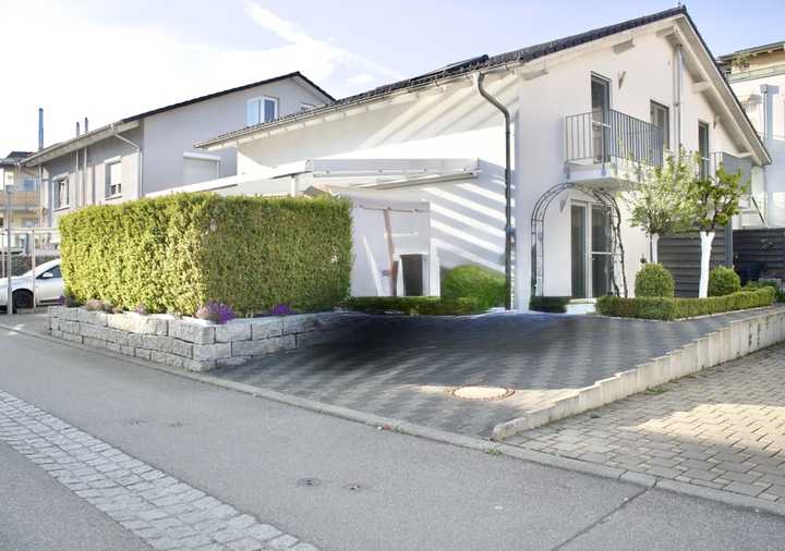 Wovon Familien träumen! - Einfamilienhaus mit ELW in Friedrichshafen/Riedlepark