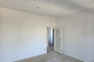 Bezugsfreie Wohnung zur Sanierung in gefragter Wohnlage – Die vollständige Adresse der Immobilie erhältst du vom Anbieter., 14193 Schmargendorf, Berlin – Vorschaubild 4