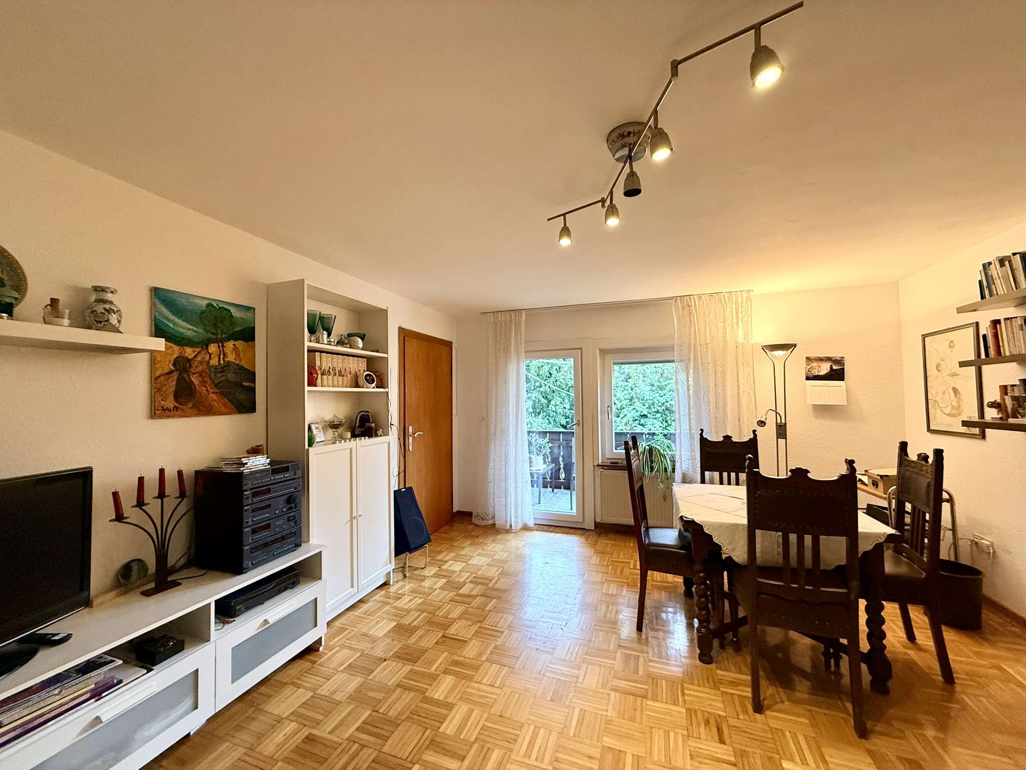 Immobilie in Usingen - Viel Platz für Ihre Ideen: Einfamilienhaus mit unzähligen Nutzungsmöglichkeiten - Bild 9