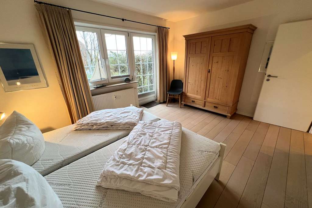 Immobilie in Nieblum - EG-Ferienwohnung unter neuem Reetdach + zusätzliches Teileigentum ("Apartment") im Souterrain - in exklusiver Insellage - Bild 4