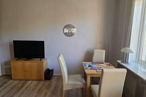 Gepflegte 2 Zimmerwohnung mit Sonnenbalkon und Tageslichtbad - 0172-3261193 – Die vollständige Adresse der Immobilie erhältst du vom Anbieter., 13581 Spandau (Ortsteil), Berlin – Vorschaubild 3