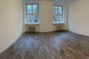 Ankommen. Wohlfühlen. Zuhause sein. Großzügiges Zimmer in Marburg-Zentrum. – Frankfurter Str. 8-10, 35037 Marburg, Marburg – Vorschaubild 2