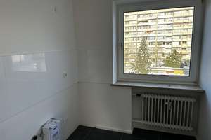 Apartment in Augsburg: Zwei-Zimmer-Wohnung mit Balkon in der Neuburger Straße – Die vollständige Adresse der Immobilie erhältst du vom Anbieter., 86152 Lechhausen-West, Augsburg – Vorschaubild 10