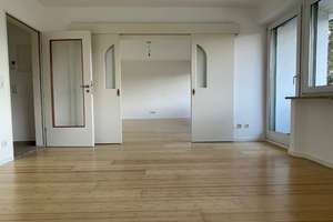 Gepflegte 2-Zimmer-Wohnung mit schöner Einbauküche und zwei Balkonen  in München – Die vollständige Adresse der Immobilie erhältst du vom Anbieter., 81245 Altaubing, München – Vorschaubild 5