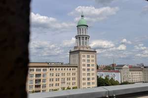 Historische Dachterrasse/ Dachgarten 1.000 m² mit sensationellem Panoramablick  in Karl Marx Allee – Karl Marx Allee 134, 10243 Friedrichshain, Berlin – Vorschaubild 24