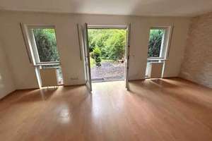 Grüne Oase in Dechsendorf: Gepflegtes Familienhaus mit ausgebautem Dachstudio – Loheweg 5e, 91056 Dechsendorf Ost, Erlangen – Vorschaubild 8