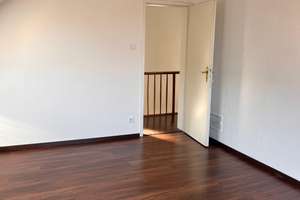 Helles Zimmer in schöner 80qm 2er-WG am Schlossgarten mit Balkon und zwei Bädern – Die vollständige Adresse der Immobilie erhältst du vom Anbieter., 70190 Berg, Stuttgart – Vorschaubild 21