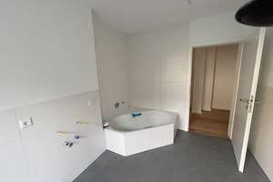 * Neuwertiges, 5- Z-K-B- Luxus-Penthouse  in  ruhiger Umgebung mit Blick über die Stadt.  – Die vollständige Adresse der Immobilie erhältst du vom Anbieter., 65187 Biebrich, Wiesbaden – Vorschaubild 8