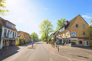 Wohn- und Geschäftshaus mit 2 Wohneinheiten und großer Gewerbefläche in TOP-Lage – Kieler Straße 0, 25551 Hohenlockstedt – Vorschaubild 3
