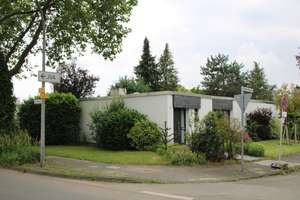 Familienfreundlicher sanierter 4,5-Zimmer-Bungalow mit EBK in Köln-Ossendorf – Rektor-Klein-Straße 1, 50827 Ossendorf, Köln – Vorschaubild 2