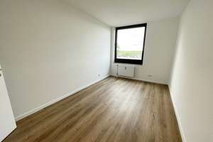 Renovierte 3-Zimmer-Wohnung: moderne Ausstattung, Balkon, neues Wannenbad, separate Küche, sep. WC – Friedensstraße 114a, 51145 Urbach, Köln – Vorschaubild 21