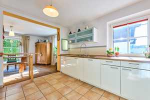 Einzigartiges modernisiertes Einfamilienhaus mit Effizientem Heizsystem – Rosenheim (Kreis) – Vorschaubild 16