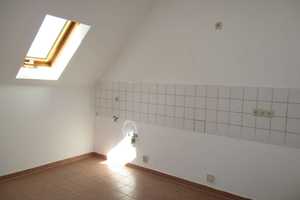 DG / LAMINAT / Bad mit Fenster / wg-gerecht ** – Fröbelstraße 4, 9126 Chemnitz – Vorschaubild 9