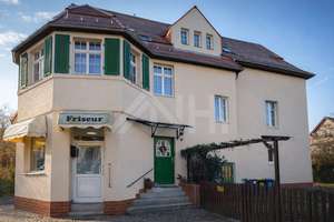 Ein halbes Haus voller Möglichkeiten ... Unikat mit Wohn- und Gewerbefläche in Marienbrunner Denkmal