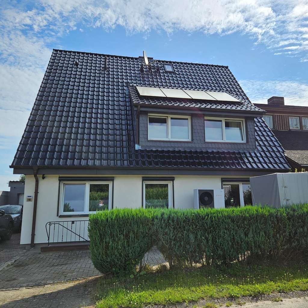 Immobilie in Nienwohld - Exklusive Doppelhaushälfte mit Einfamilienhaus-Charakter / Wohnen, Arbeiten und Leben am Feldrand - Bild 1