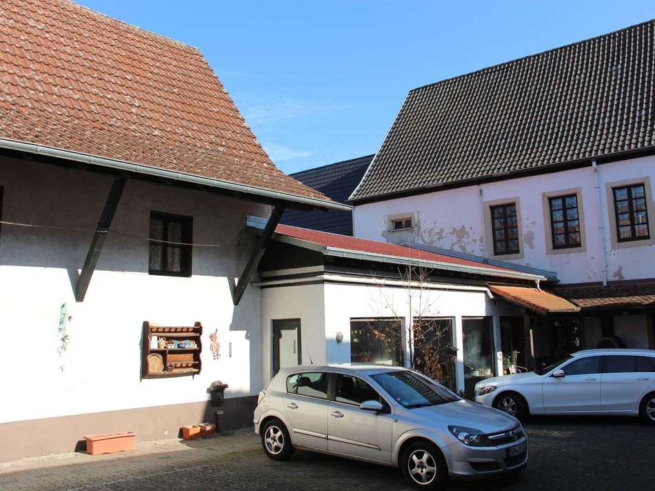 Seitengebäude rechts II