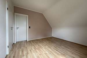 Helle, großzügige 3-Raum-Wohnung mit Fernblick und Einbauküche – Nöckersberg 74, 45257 Byfang, Essen – Vorschaubild 16
