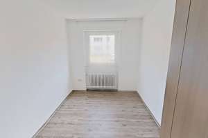Durchdacht & geräumig: Helle 3-Zimmer-Wohnung mit Tageslicht-Vollbad – Lahrkampstraße 1, 33104 Schloß Neuhaus, Paderborn – Vorschaubild 6