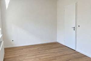 Erstbezug nach Kernsanierung: 2 Zimmer mit Balkon, Einbauküche & Smart Home – 76137 Südstadt, Karlsruhe – Vorschaubild 6