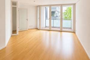 Bezugsfreie 2-Zimmer-Wohnung am Savignyplatz – Die vollständige Adresse der Immobilie erhältst du vom Anbieter., 10623 Charlottenburg, Berlin – Vorschaubild 2