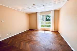 Exklusives Wohnen mit Rheinblick - Einbauküche und TG inklusive – Die vollständige Adresse der Immobilie erhältst du vom Anbieter., 40593 Urdenbach, Düsseldorf – Vorschaubild 9