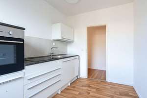 Oldenburg: Helle 3-Zimmer-Wohnung mit Balkon in beliebter Lage von Nadorst, Obj. 8356 – Die vollständige Adresse der Immobilie erhältst du vom Anbieter., 26123 Bürgeresch, Oldenburg (Oldenburg) – Vorschaubild 8