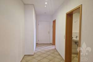 Helle und geräumige 3 Zimmer-Dachgeschosswohnung mit Einbauküche und Wanne in Stadtfeld-Ost – 39108 Stadtfeld Ost, Magdeburg – Vorschaubild 5